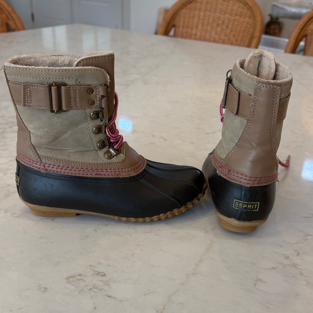 Esprit Kids' Black and Tan Boots